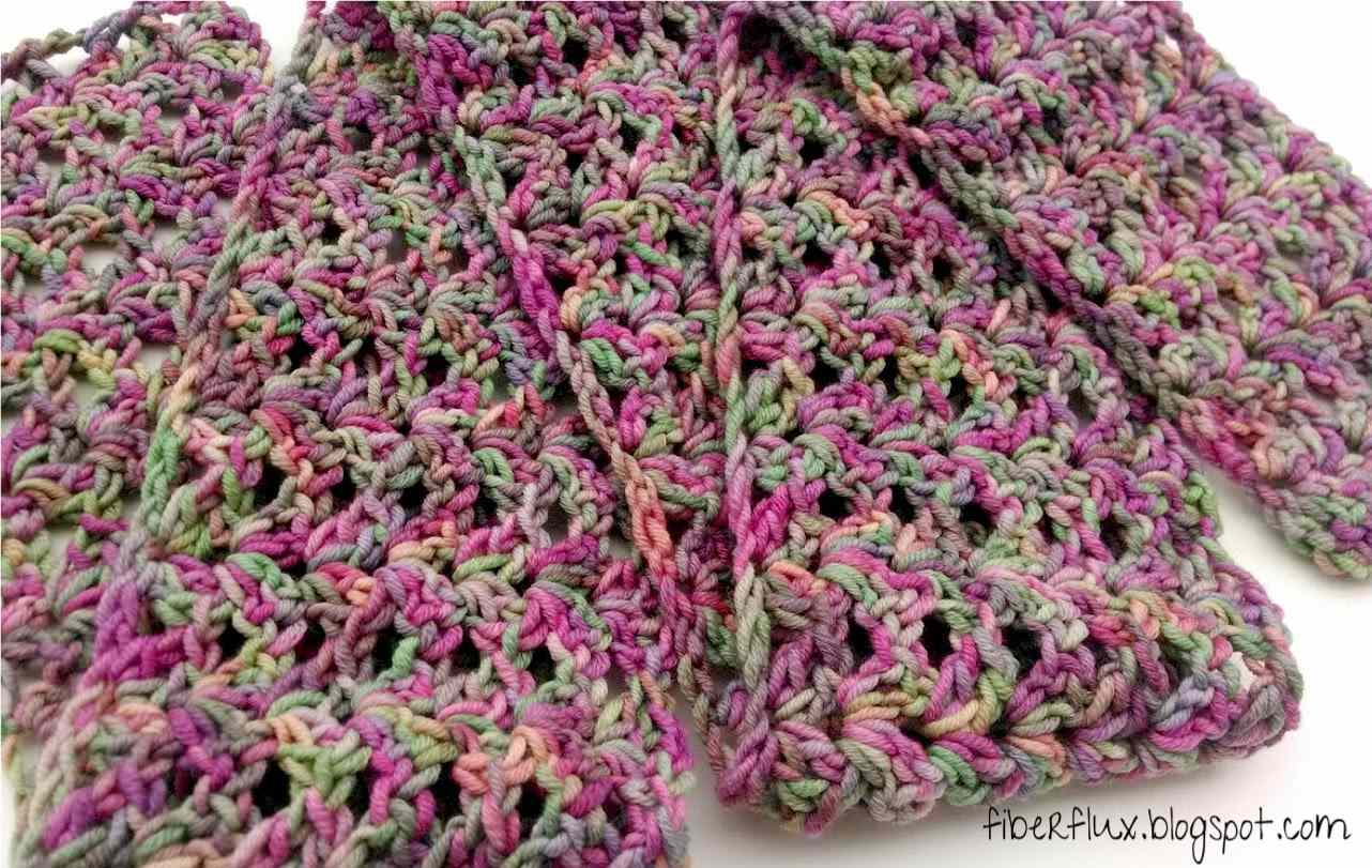 crochet-fan-stitch-scarf.jpg
