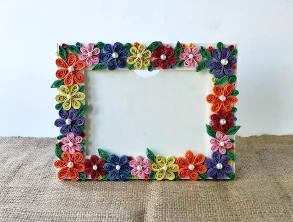 quilled flower photo frame