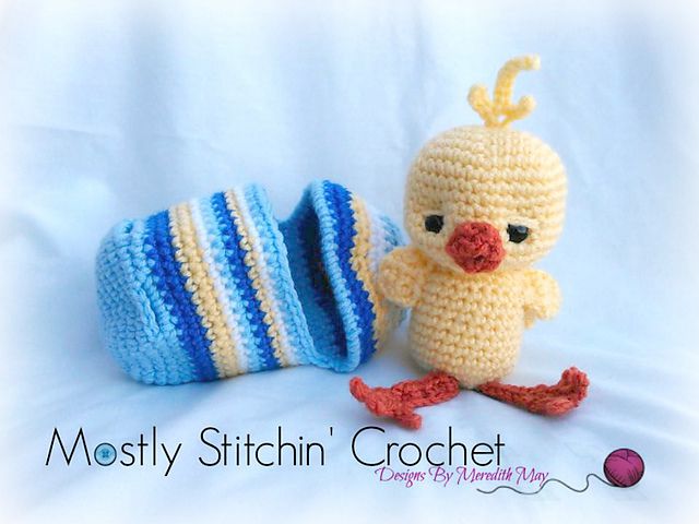 crochet chick and crochet egg