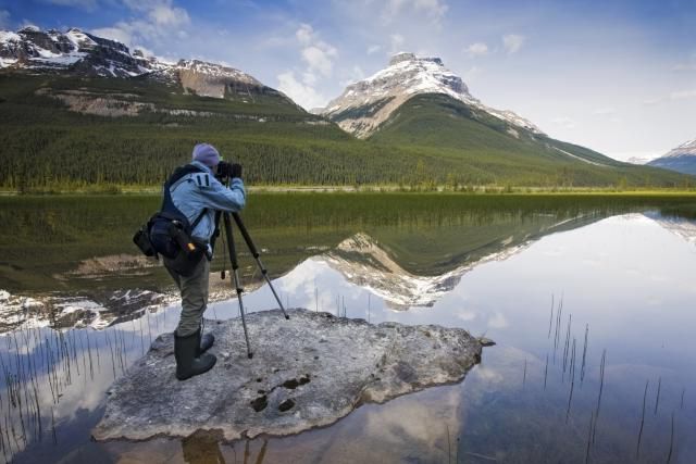 TravelPhotographer_Alberta-Canada_Wayne-Simpson_Getty-Images.jpg
