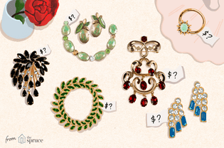 Illustration of vintage costume jewelry