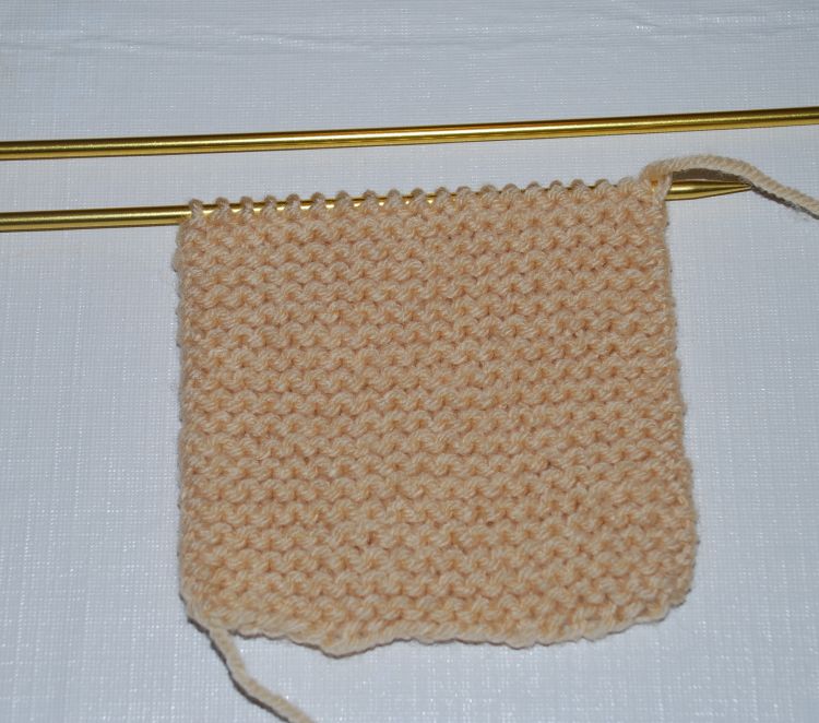 The knitting of the swatch is finished.