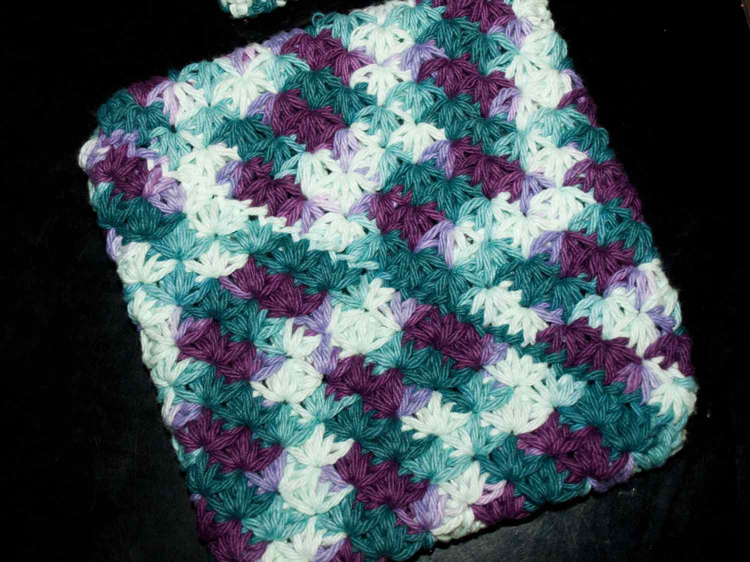 Star Stitch Doubled Potholder Free Crochet Pattern