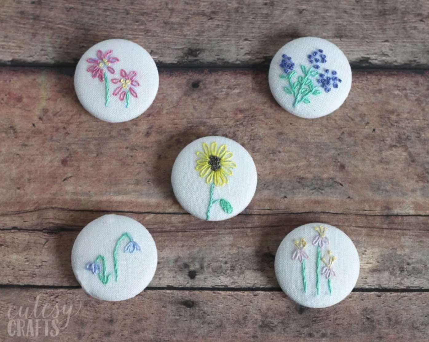 DIY磁铁与花朵刺绣