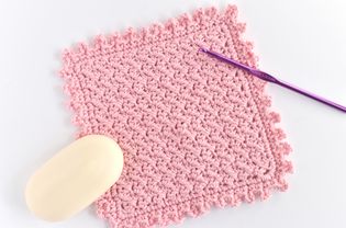 How to Crochet a Washcloth