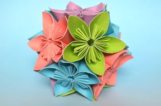 Origami kusudama flower ball