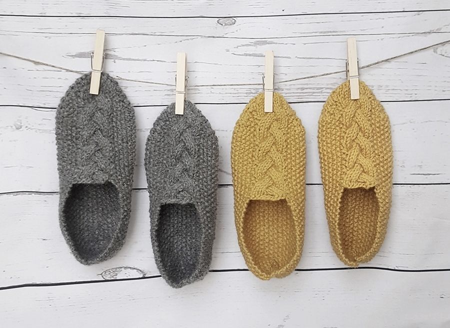 Cabled Slipper Knitting Pattern