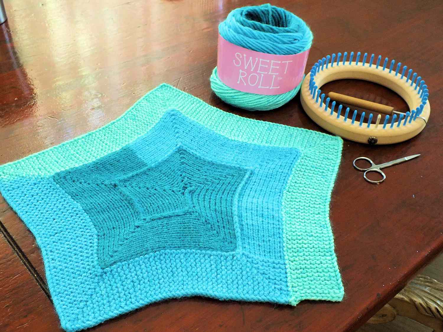 Loom Knit 10-Stitch Star Blanket Pattern
