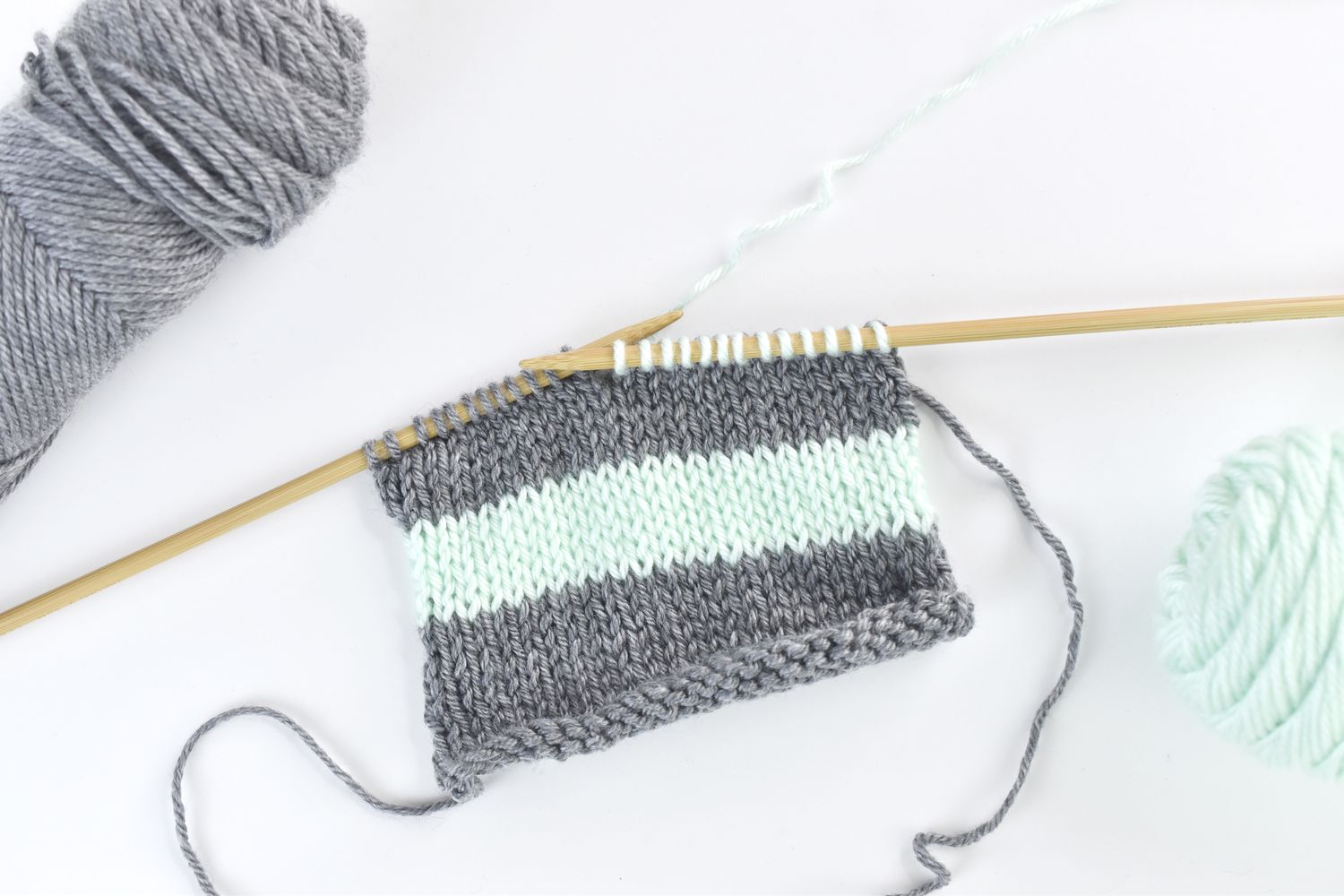 How to Change Colors When Knitting