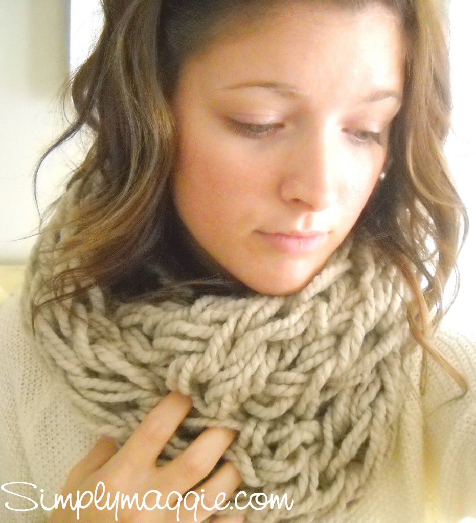 how to arm knit a scarf