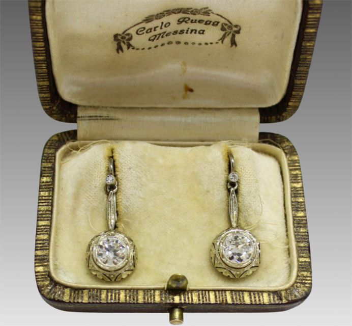 欧洲切割钻石耳环在原来的合适的盒子，约1915年