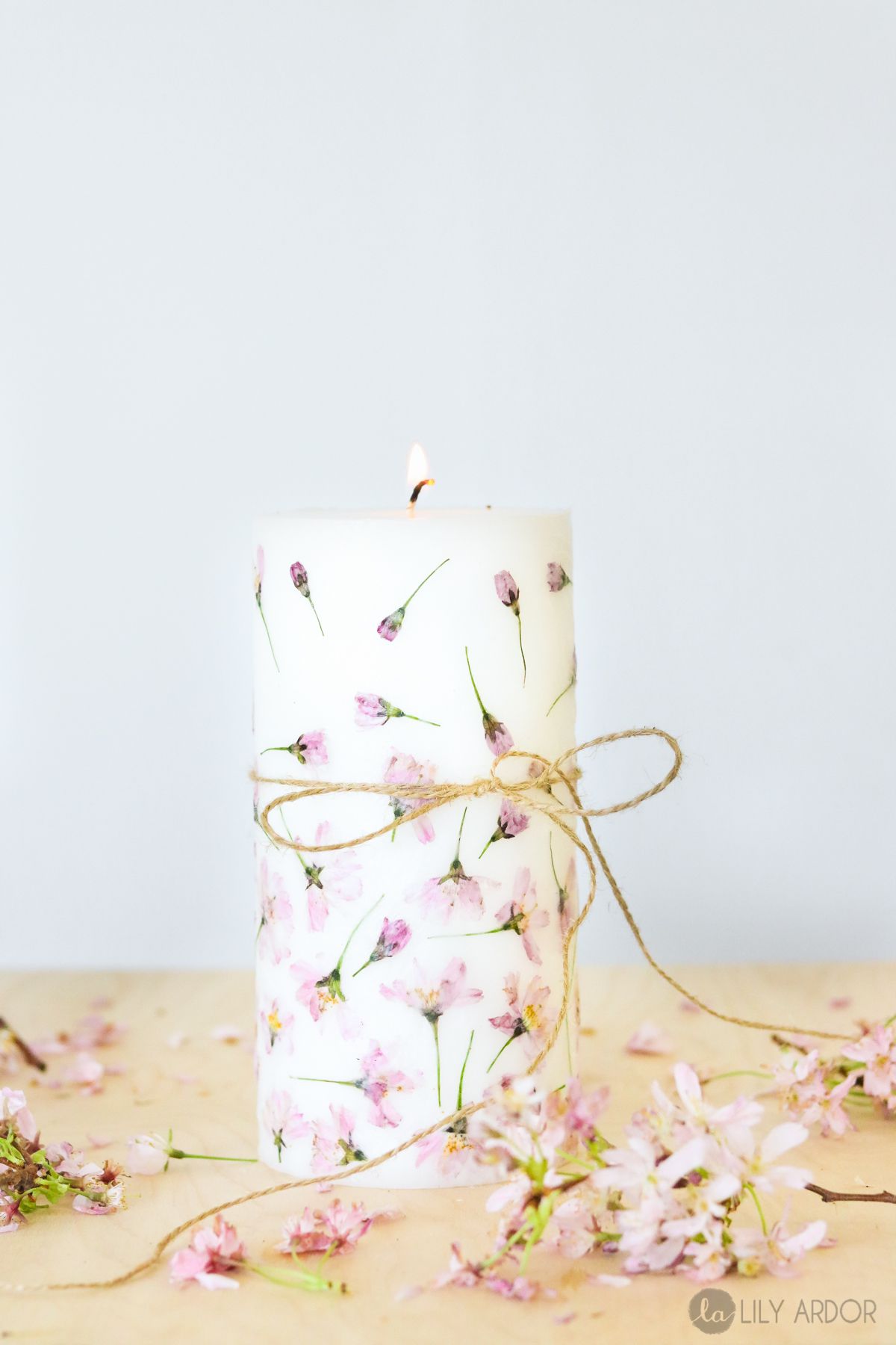 Pressed flower candle