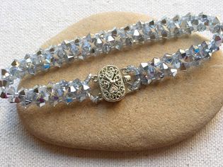 水晶珠子的手链DIY