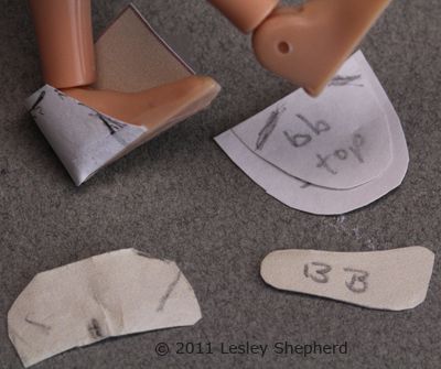标志着脚跟模式定制合适的娃娃鞋。