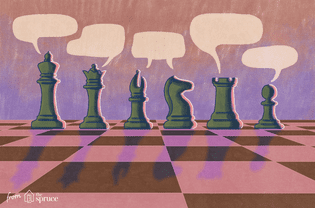 Illustration of chess pieces with speech bubbles