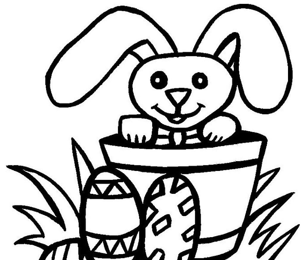 篮子里的复活节兔子。