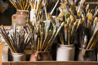 How to clean your paint brushes properly