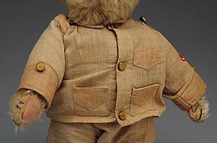 Steiff Mohair 20世纪30年代的泰迪熊与原始的“泰迪B”服装