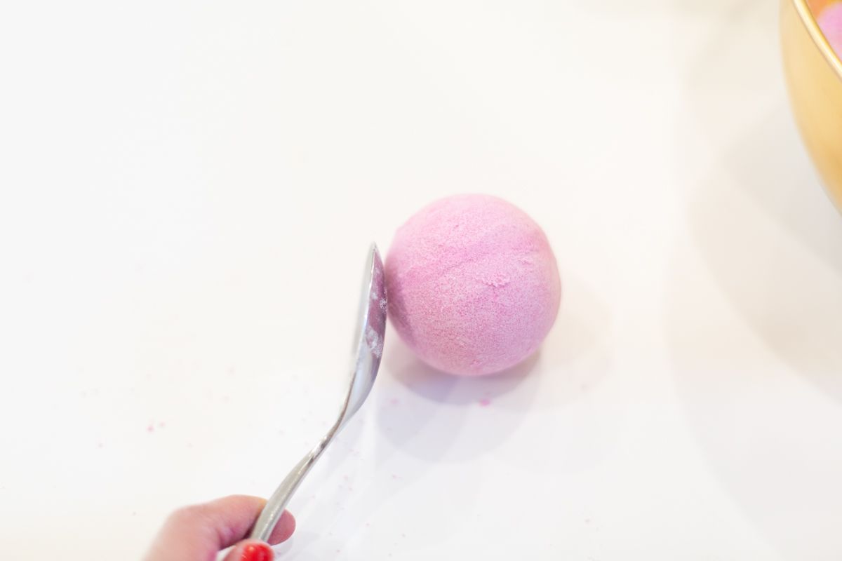 Smoothing Homemade Fizzy Bath Bomb Ingredients