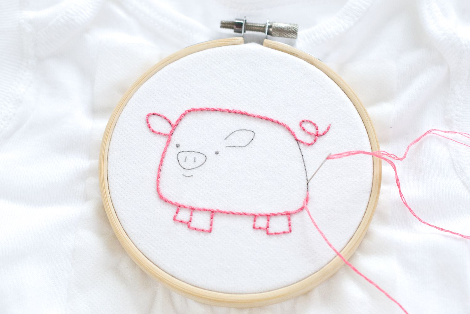 Embroider the T-Shirt With a Ball-Point Needle
