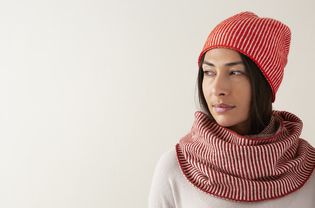 Corrugated Hat and Cowl Knitting Pattern