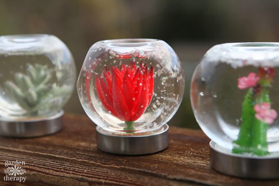 diy garden snow globes