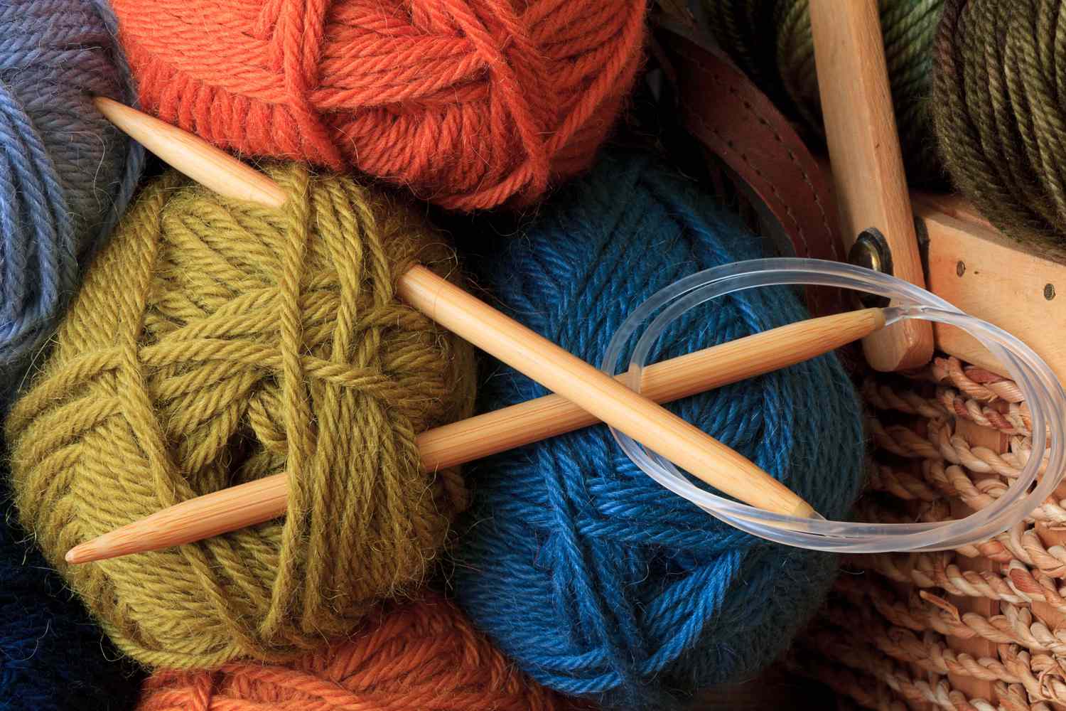 Tools-circular-knitting-needles