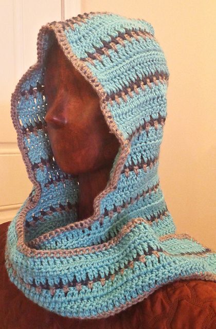hooded-crochet-scarf-pattern.jpg