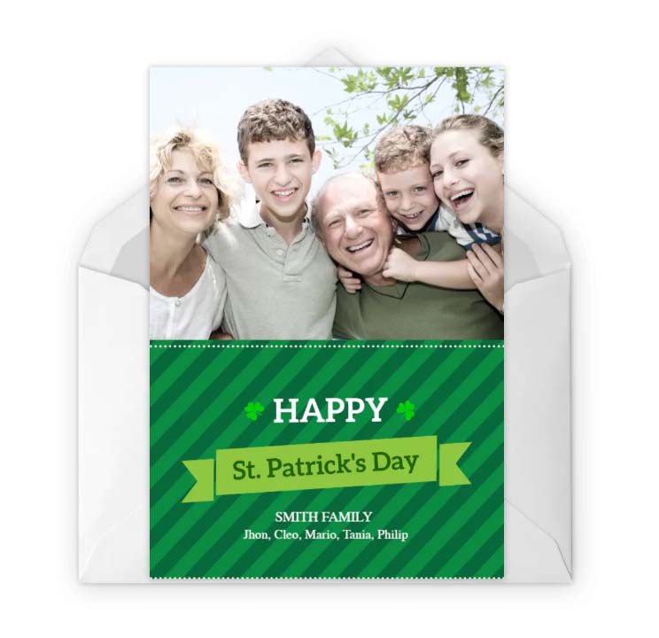 一张绿色的圣帕特里克节照片卡