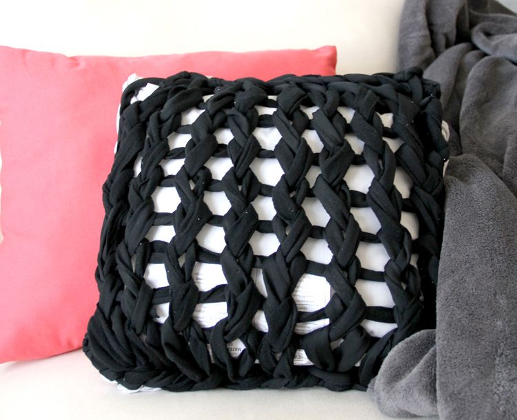 DIY手臂编织枕头